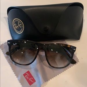 Ray-Ban boyfriend 60mm flat top sunglasses